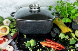 Puodas su keramine-marmurine danga 5.5L